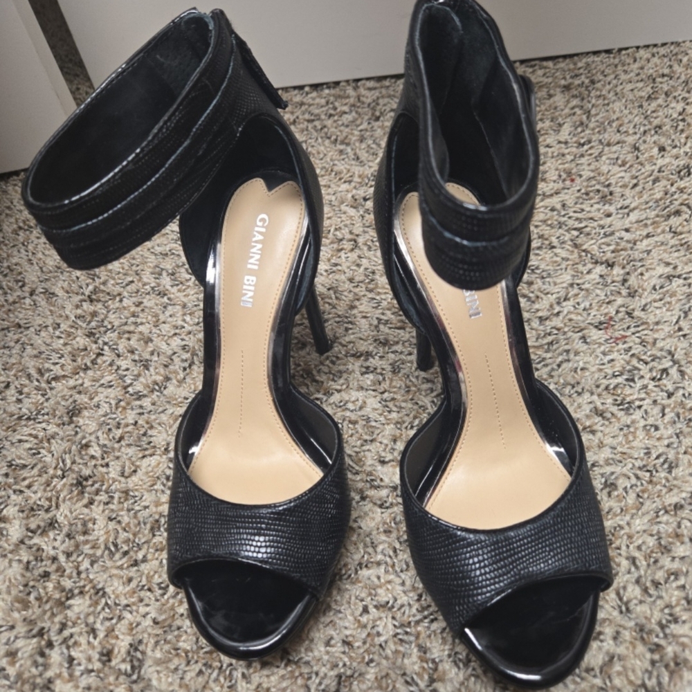 Gianni Bini Black Women's Heels